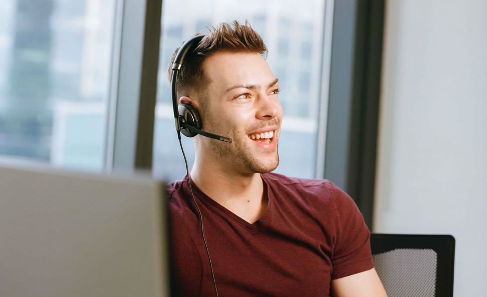 RSVP call centre agent providing good customer service