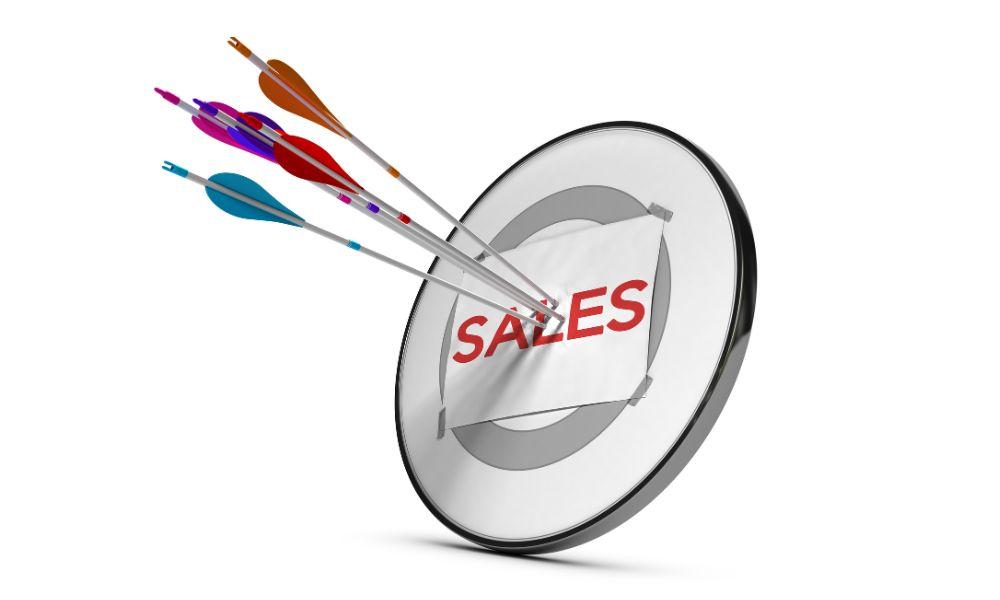 Arrows hitting sales target.